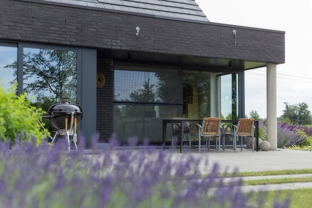 Flat-roof pergola over a home patio